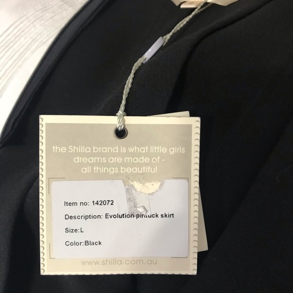 Shilla the Label black evolution pin tuck skirt - Picture 4 of 7